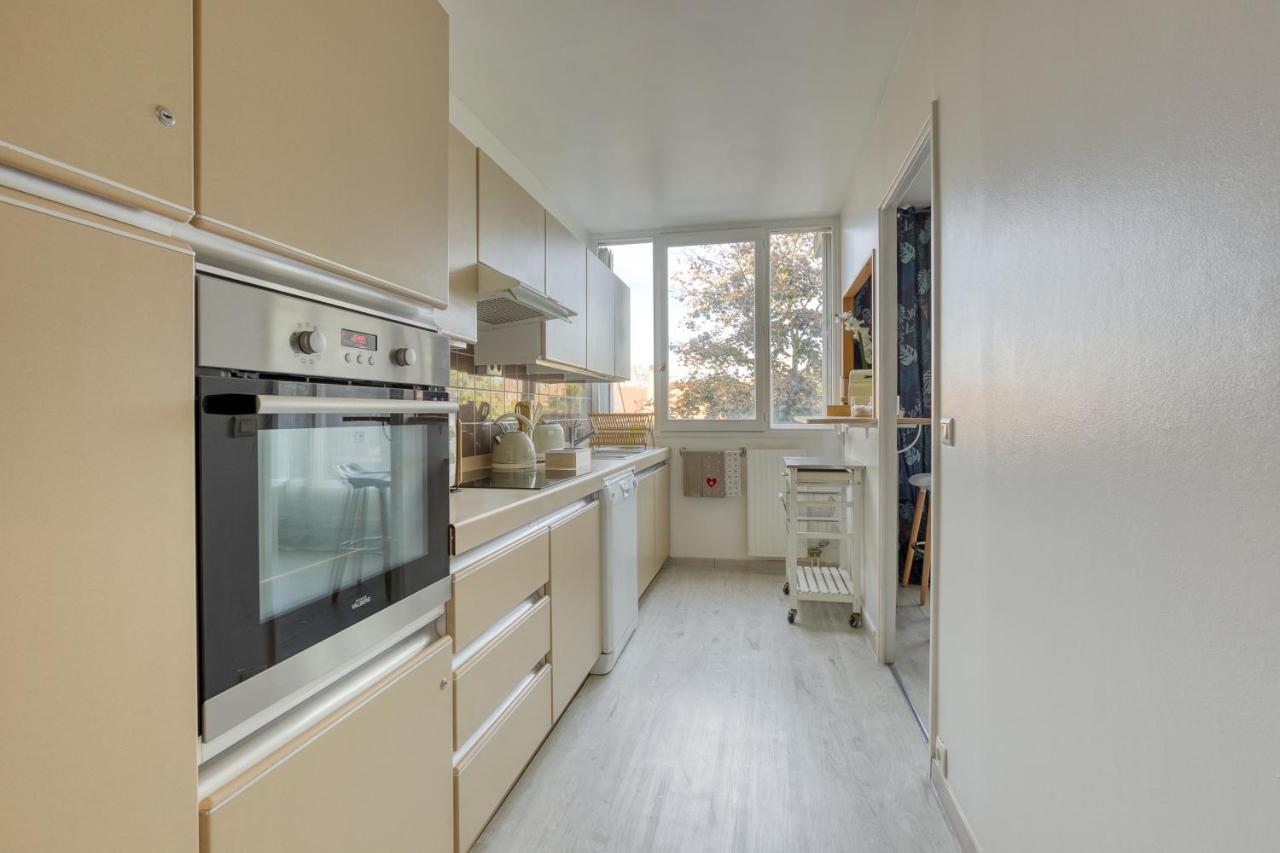 Апартаменты Escale De L'Yvette - 50M2 Cosy, Balcony & Parking Лонжюмо Экстерьер фото